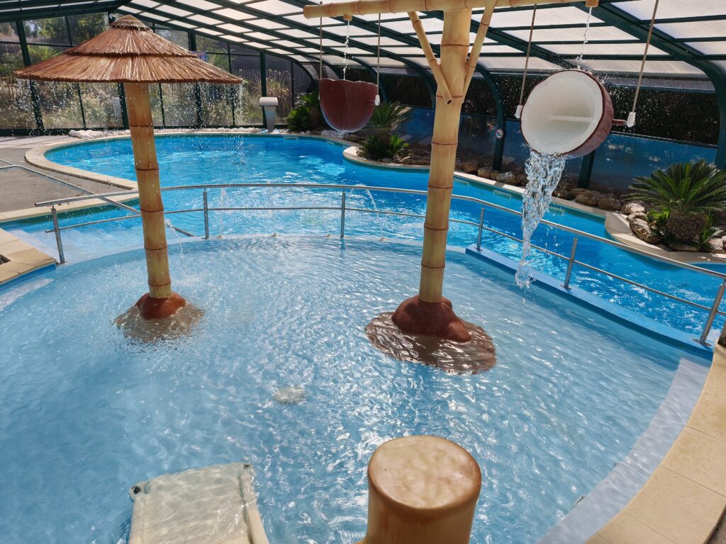 camping du lac du jaunay piscine couverte pataugeoire Vandee 1
